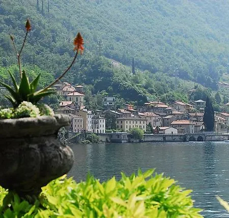 Fiumelatte Sleeps 4 Wifi T802387 Appartement *